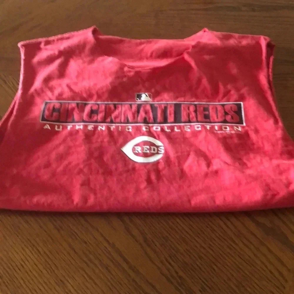 Cincinnati Reds authentic tee shirt - Picture 5 of 5